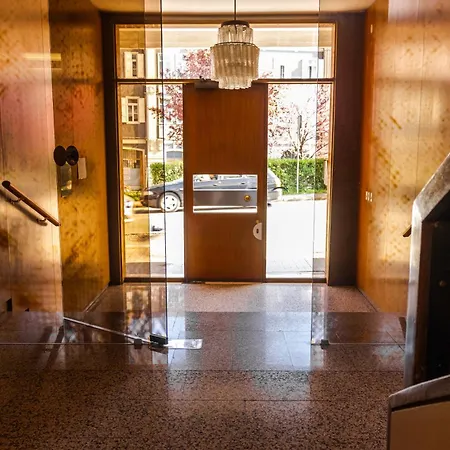 Bordox Nuovi E Luminosi Presso La Stazione E Il Centro Storico * Udine