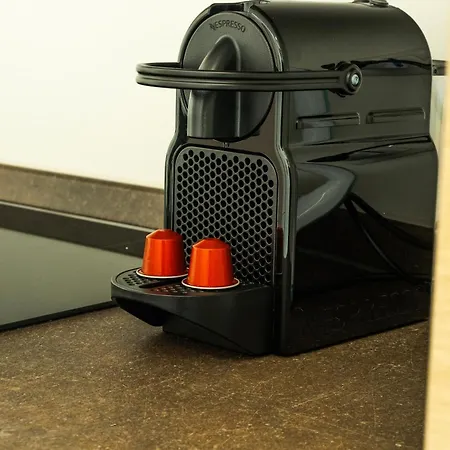 Bordox Nuovi E Luminosi Presso La Stazione E Il Centro Storico * ウーディネ