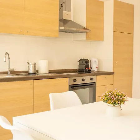 Apartment Bordox Nuovi E Luminosi Presso La Stazione E Il Centro Storico Udine